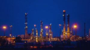 Piping Solutions for Extreme Environments: From Arctic Pipelines to Desert Refineries